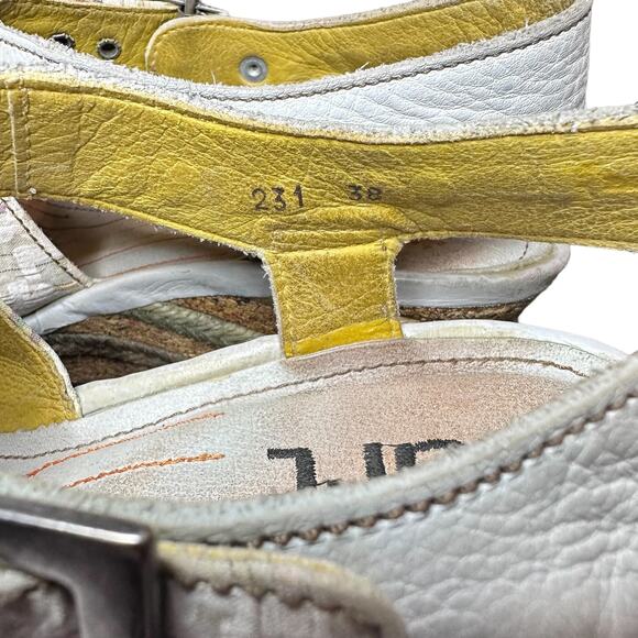 The Art Company Multicolor Graffiti Wedge Sandals - Size 7.5 - Picture 9 of 16